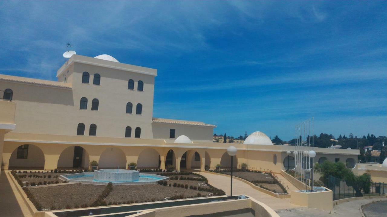 Centeanes Beach Apartment Carvoeiro  Exterior photo